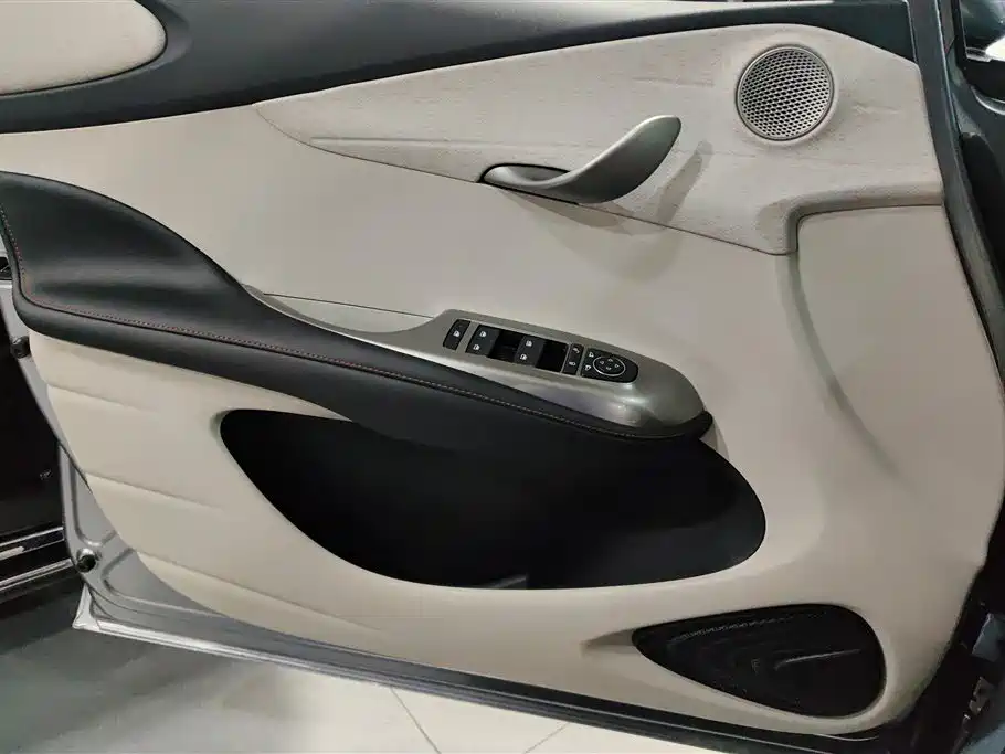 BYD Dolphin 2022