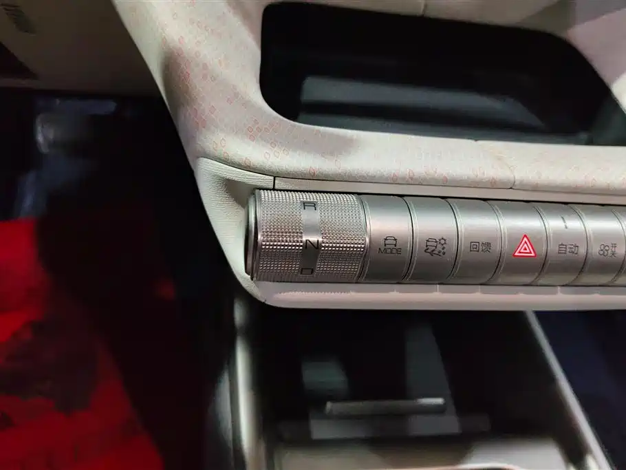 BYD Dolphin 2022 — фото 16