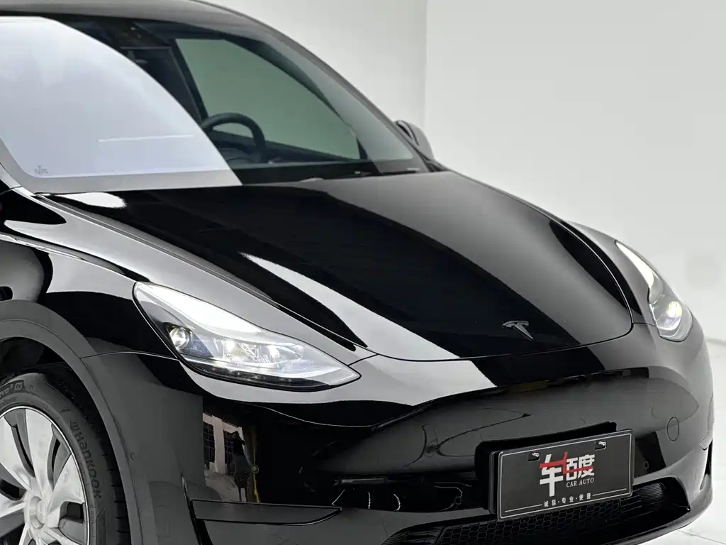 Tesla Model Y 2022 — фото 11