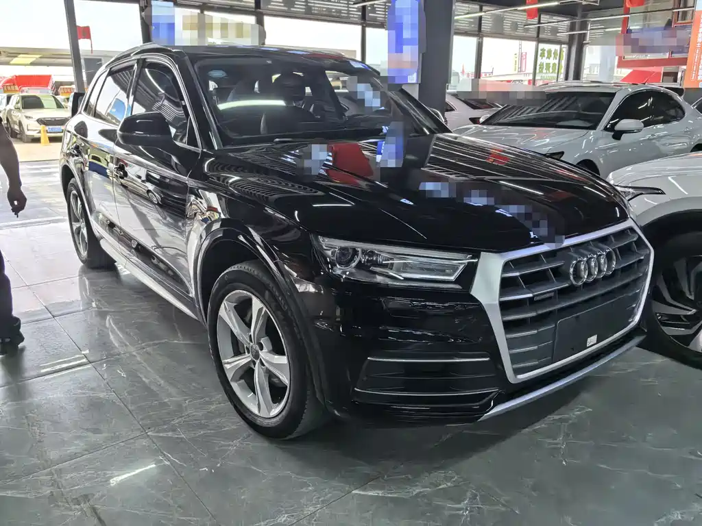 Audi Q5L 2018 — фото 3