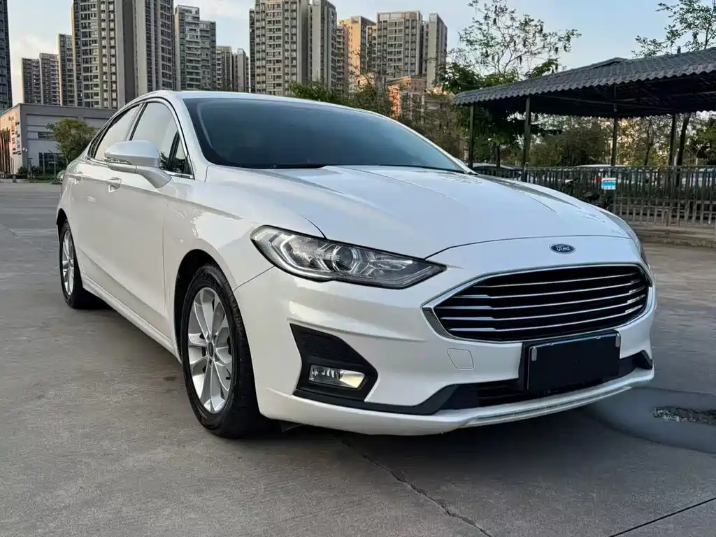 Ford Mondeo 2020 — фото 1