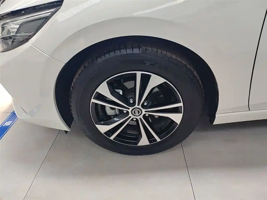Nissan Sylphy 2021 — фото 23