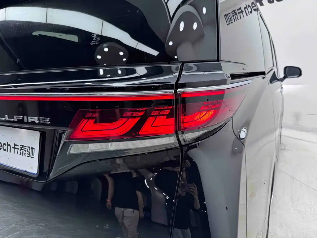 Toyota Vellfire 2025 — фото 12