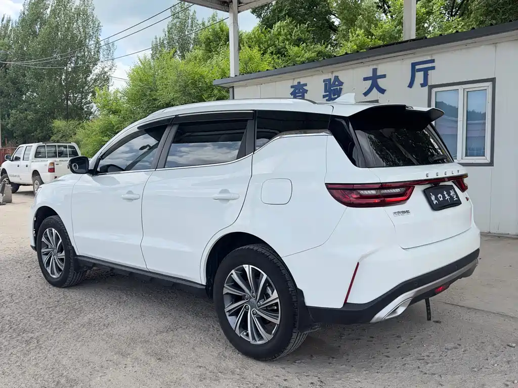 Geely Vision X6 2023 — фото 12