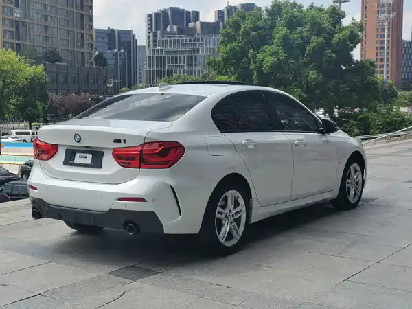 BMW 1 Series 2022