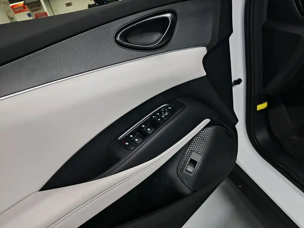 BYD Seal 06 2025