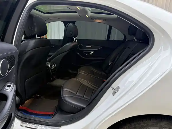 Mercedes-Benz C-Class 2021