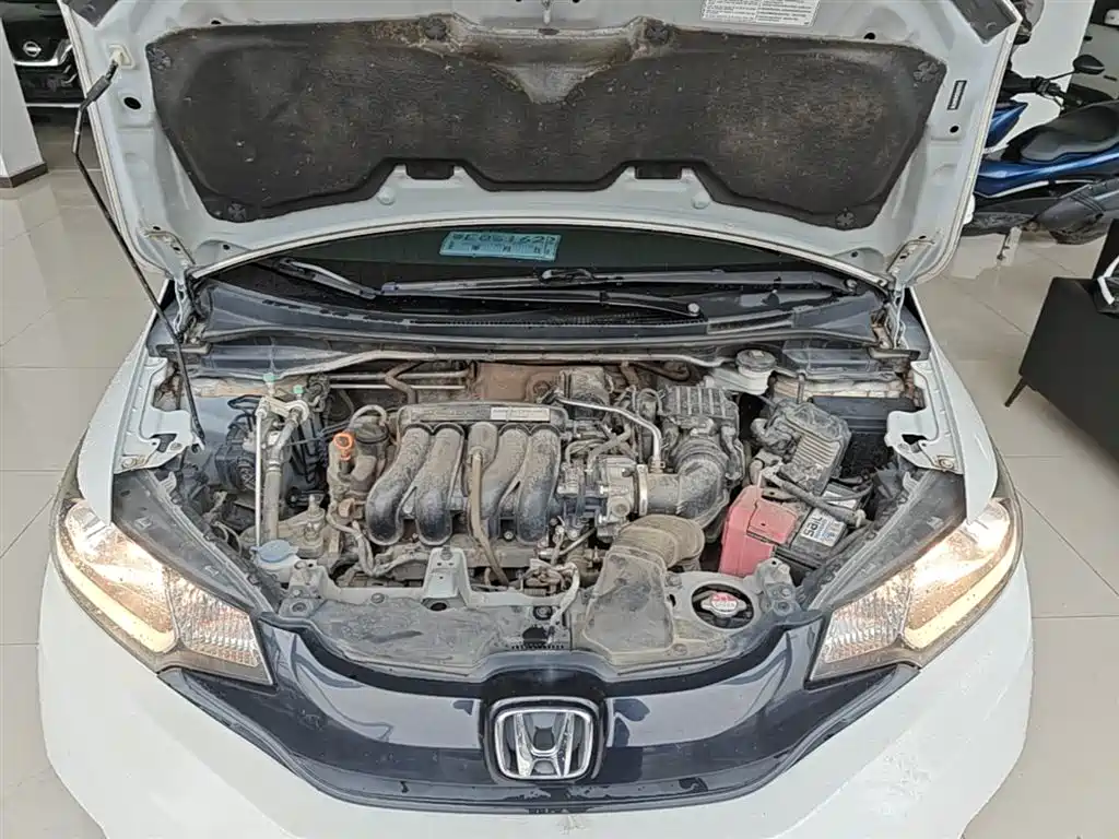 Honda Fit 2017 — фото 20