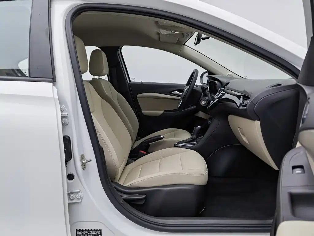 Buick Excelle 2021 — фото 23