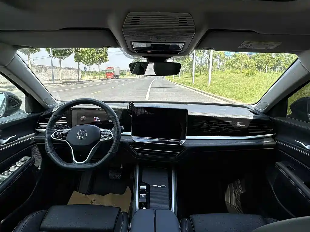 Volkswagen Passat 2024
