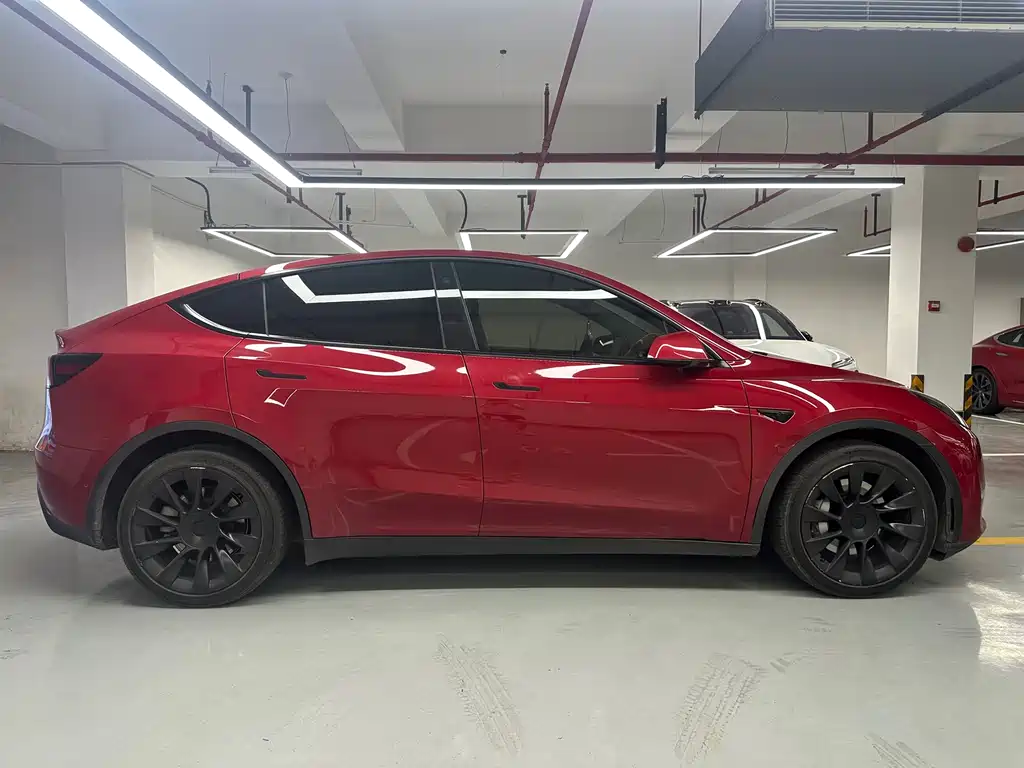 Tesla Model Y 2022 — фото 3
