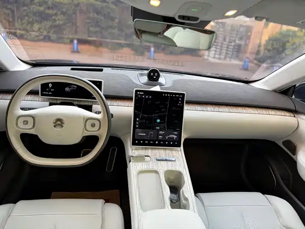 NIO ET7 2022