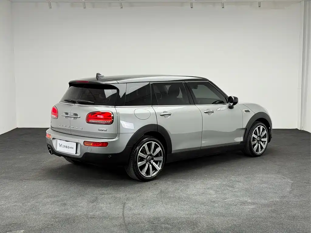 MINI Clubman 2023 — фото 11