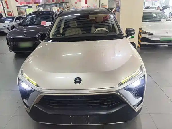 NIO ES8 2019