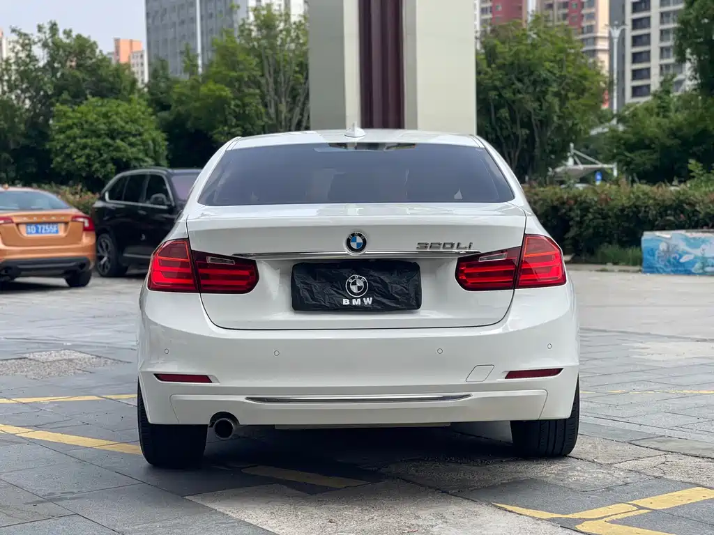 BMW 3 Series 2015 — фото 9