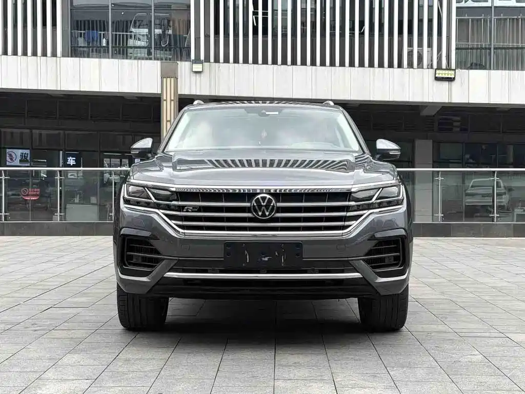 Volkswagen Touareg 2021 — фото 2