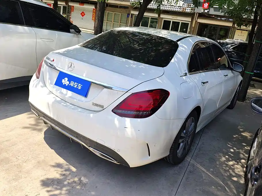 Mercedes-Benz C-Class 2020