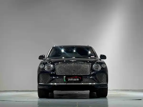 Bentley Bentayga Plug-In Hybrid 2021