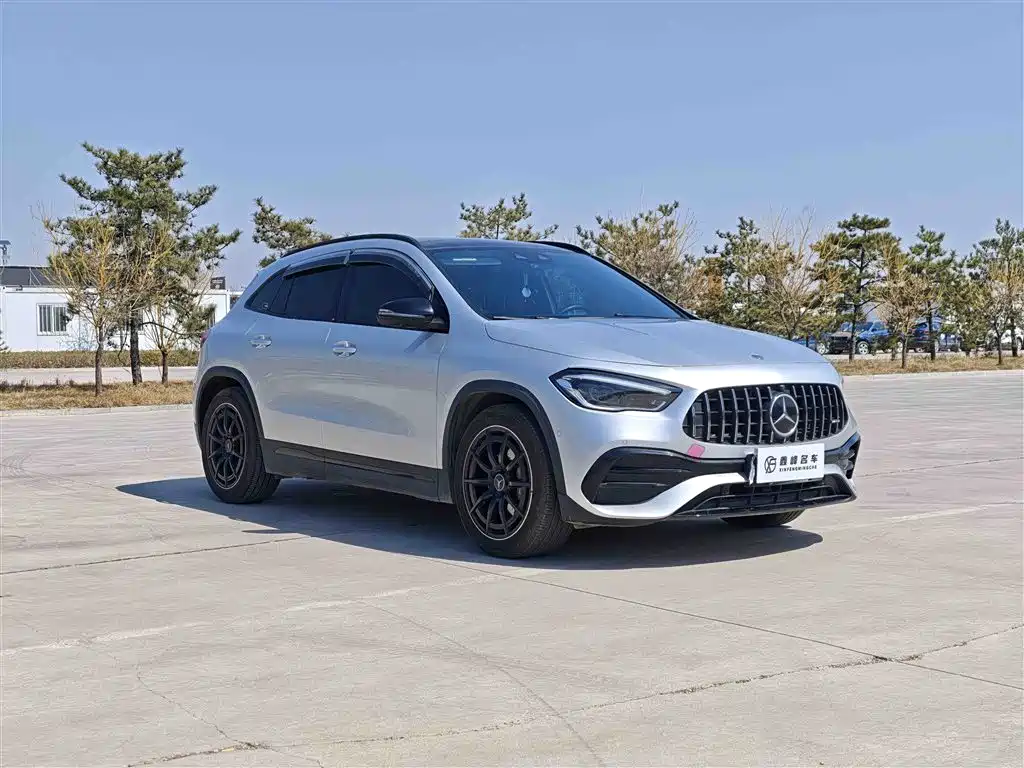 Mercedes-Benz GLA AMG 2022 — фото 3