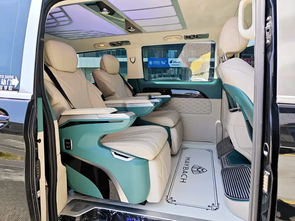 Mercedes-Benz Vito 2023 — фото 11