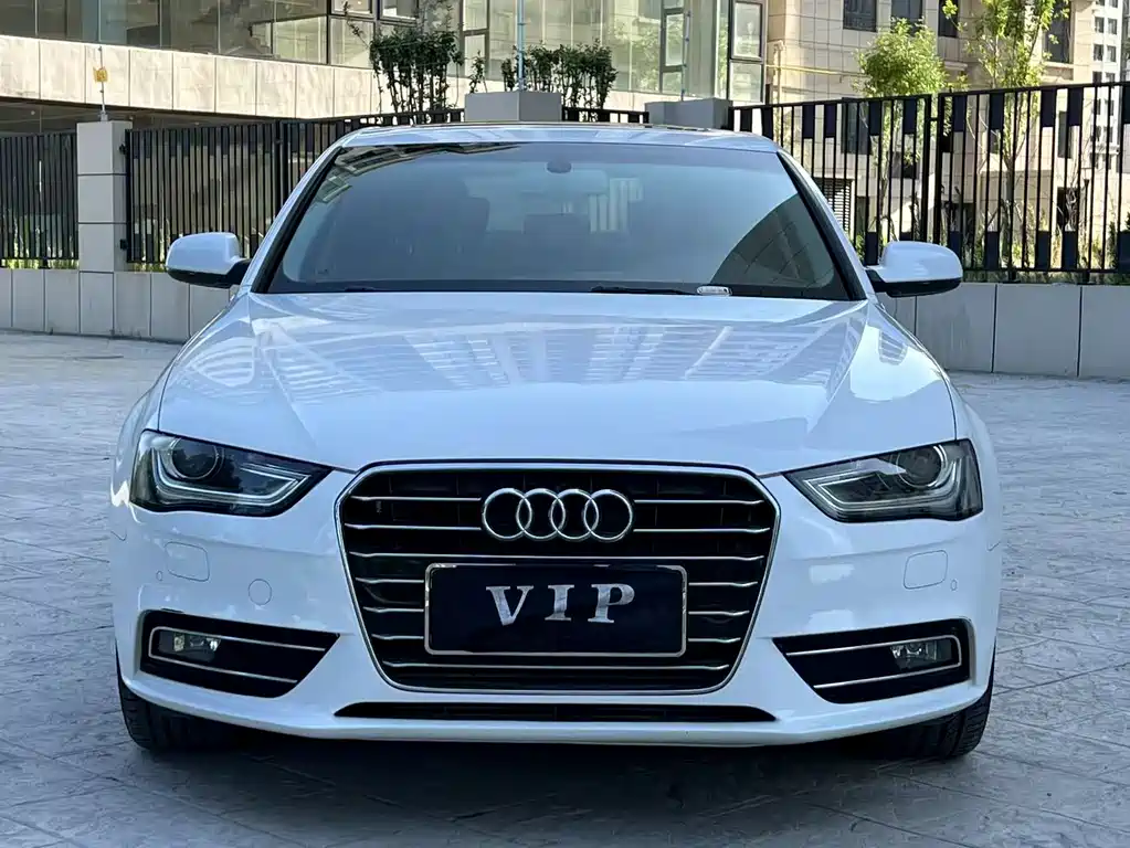 Audi A4L 2016
