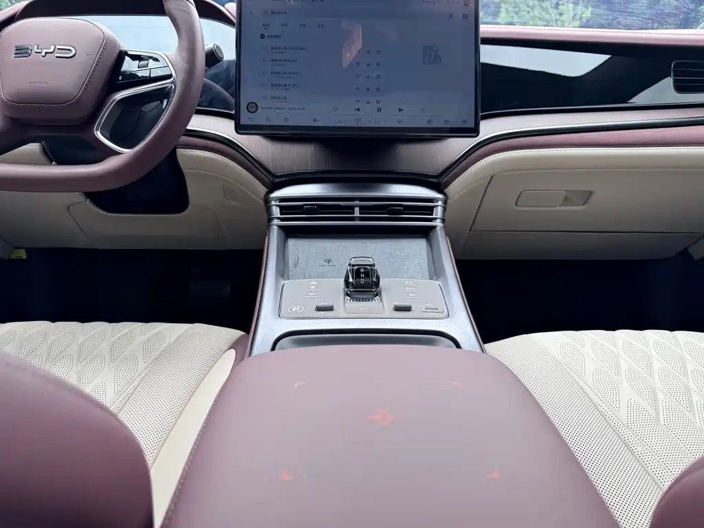 BYD Seal 2023 — фото 12