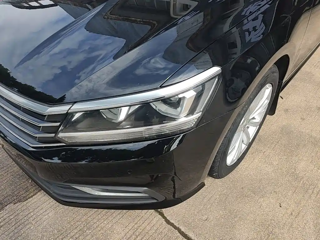Volkswagen Passat 2017 — фото 24