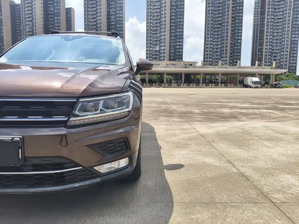 Volkswagen Tiguan 2016 — фото 18
