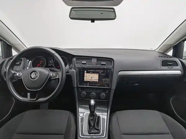 Volkswagen Golf 2020