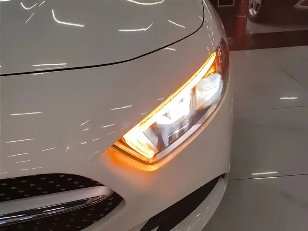 Mercedes-Benz A-Class 2020 — фото 24