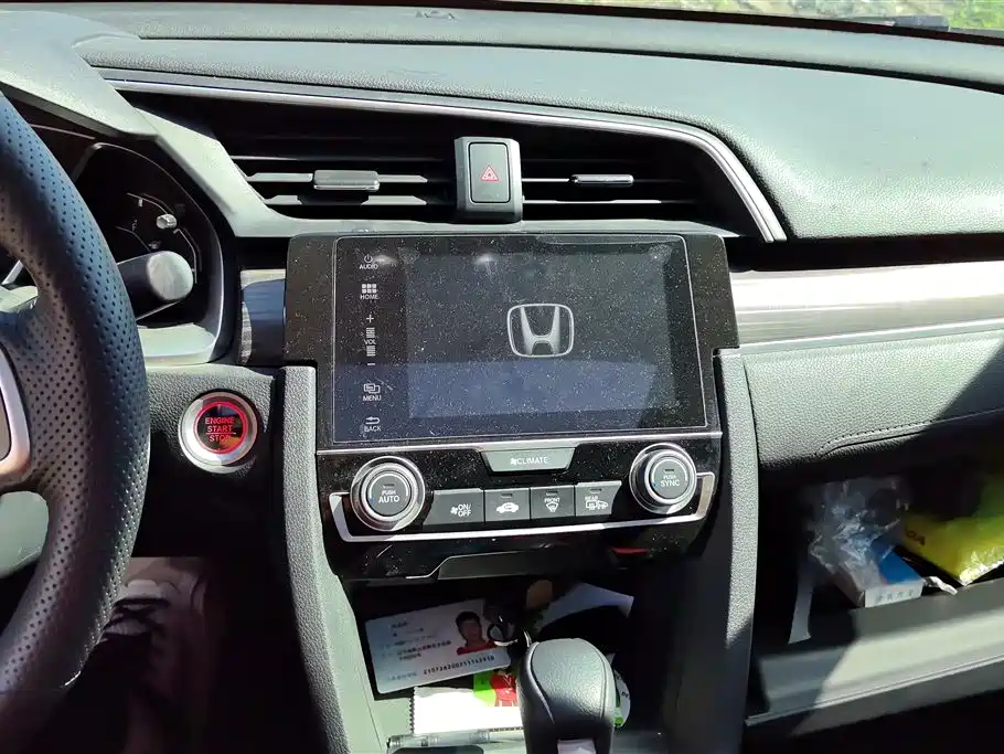 Honda Civic 2021 — фото 11