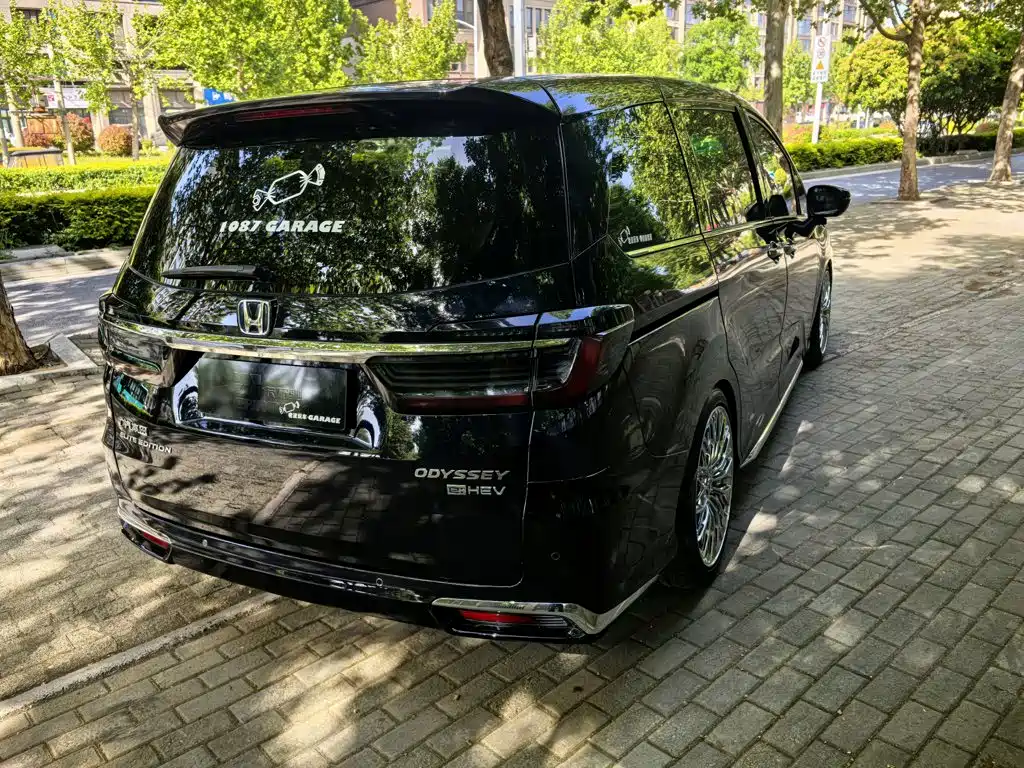 Honda Odyssey 2023 — фото 11