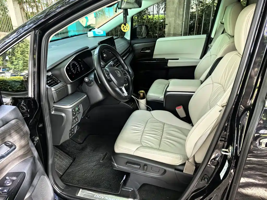 Honda Odyssey 2023 — фото 14