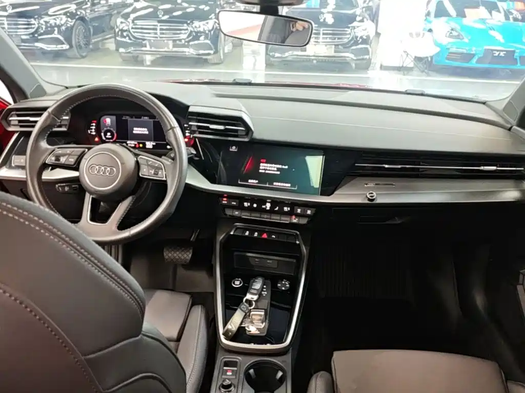 Audi A3 2021 — фото 10