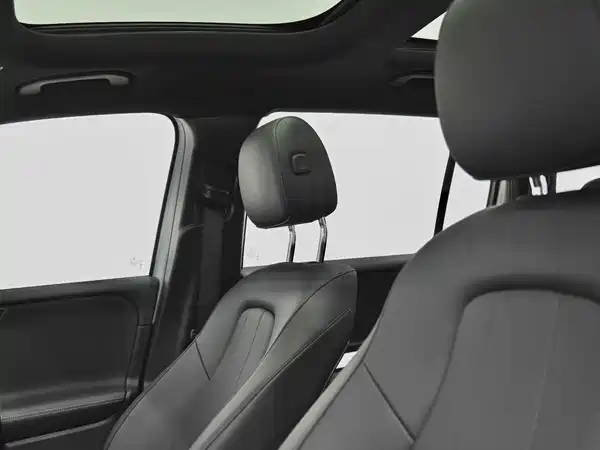 Mercedes-Benz GLB 2024