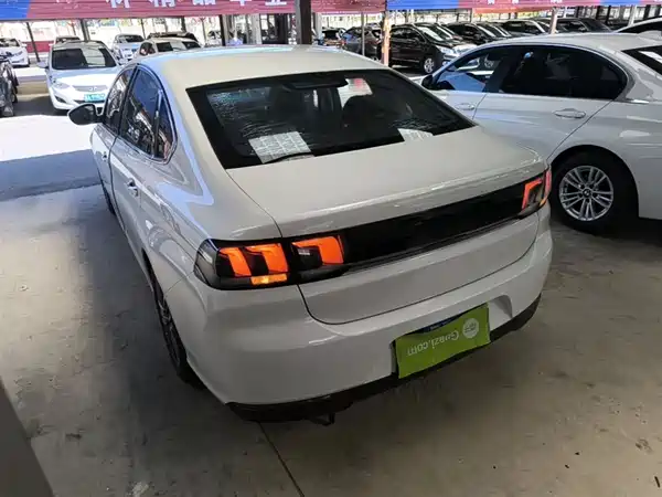 Peugeot 308 2016