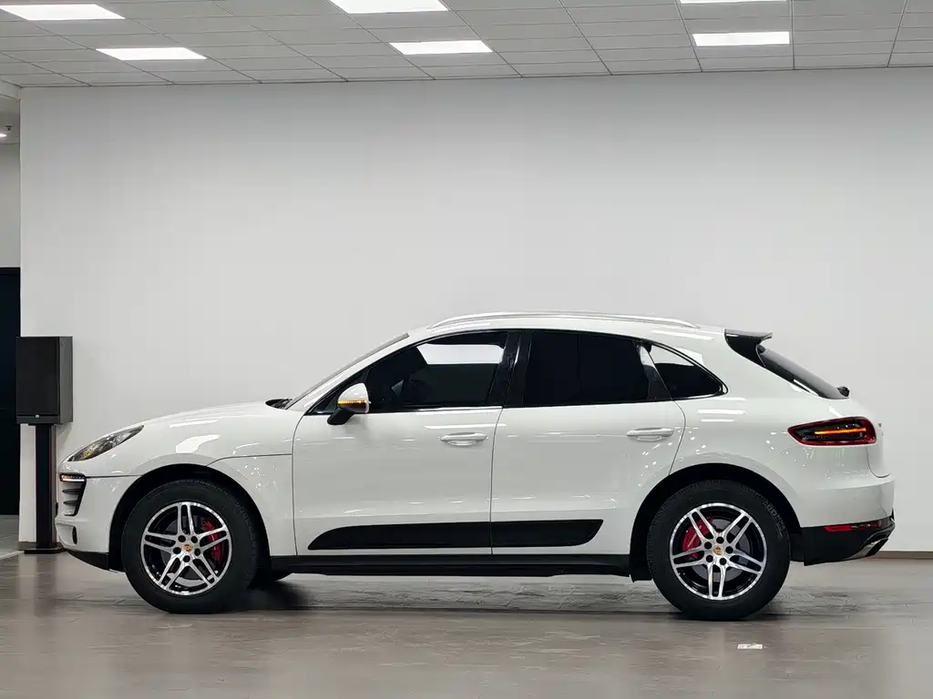 Porsche Macan 2017 — фото 4