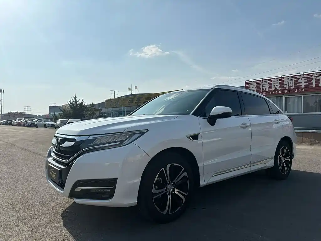 Honda UR-V 2019 — фото 1