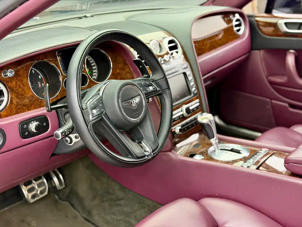Bentley Flying Spur 2008 — фото 14