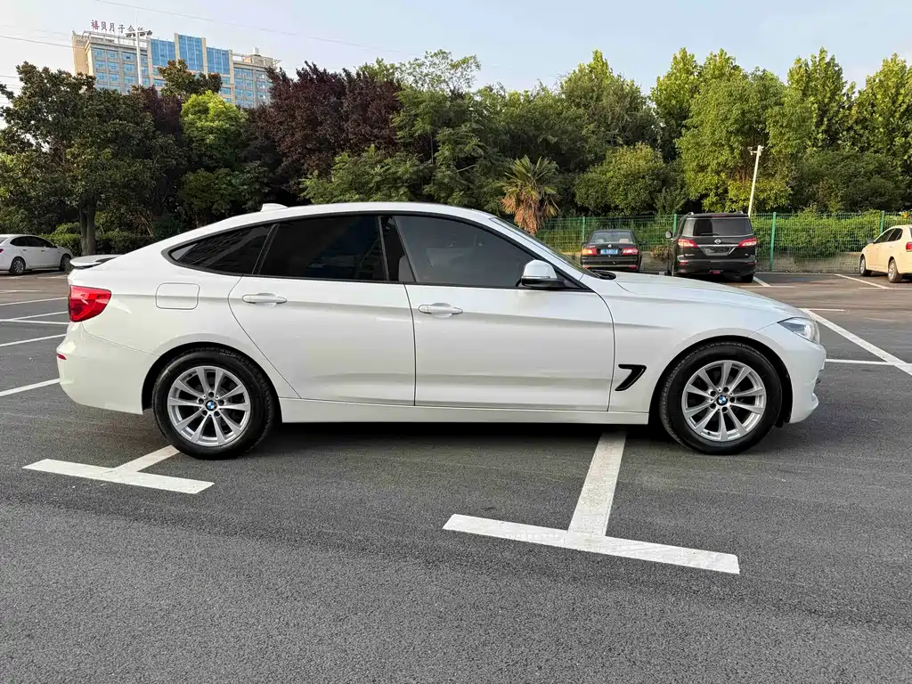 BMW 3 Series GT 2017 — фото 4