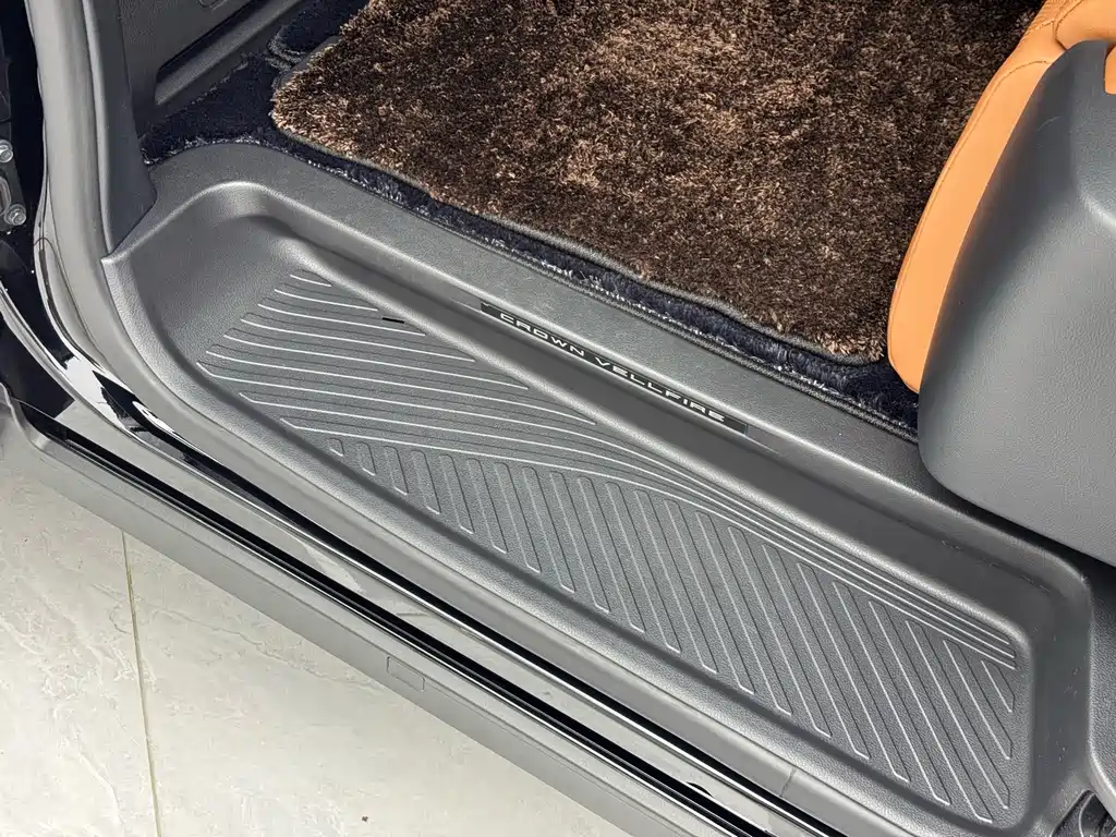 Toyota Vellfire 2025 — фото 12