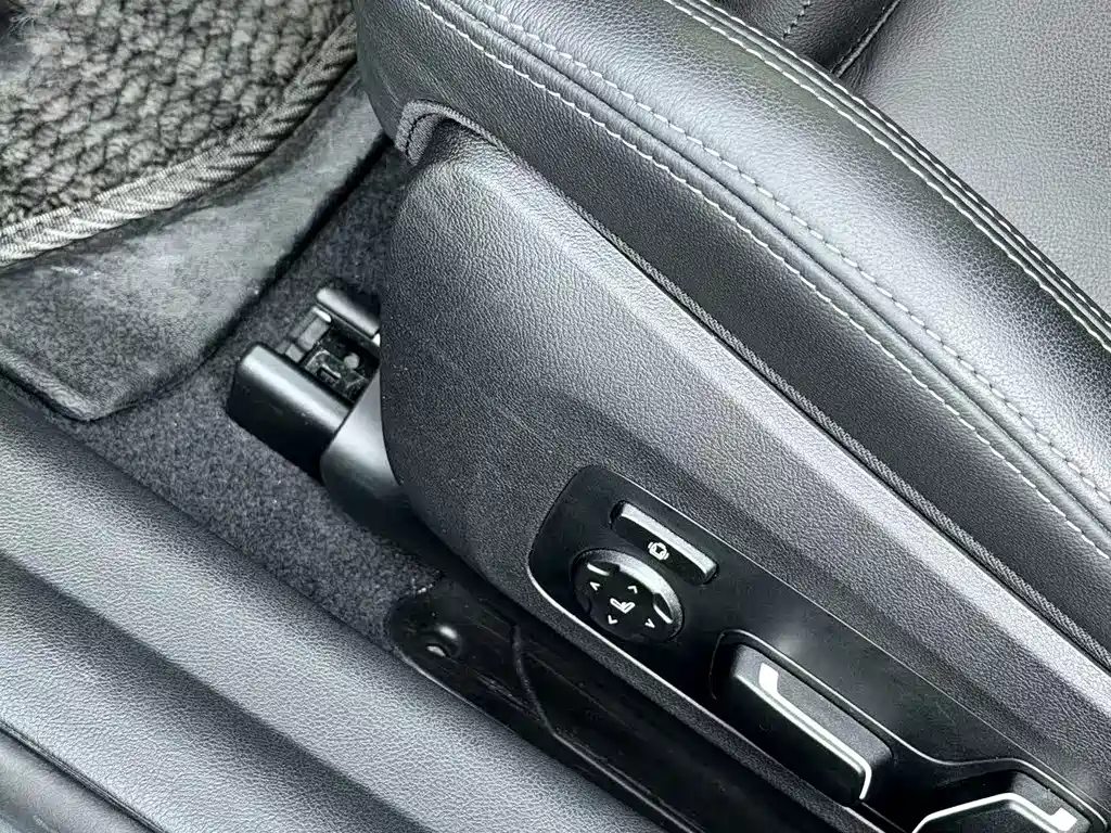 BMW M2 2025 — фото 17