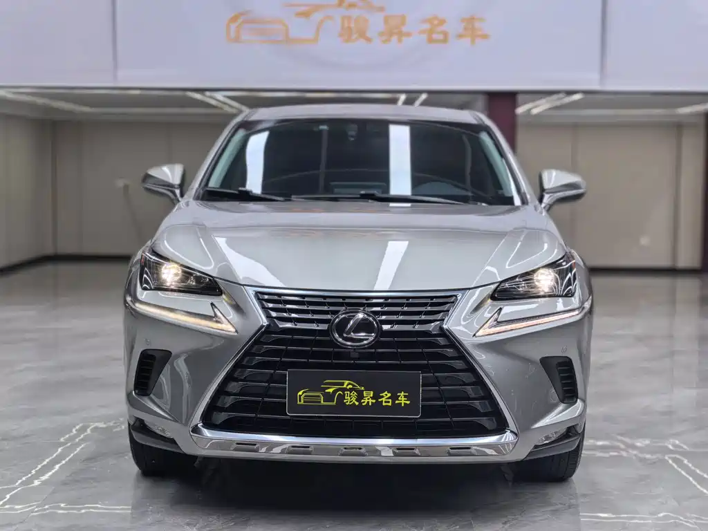 Lexus NX 2020