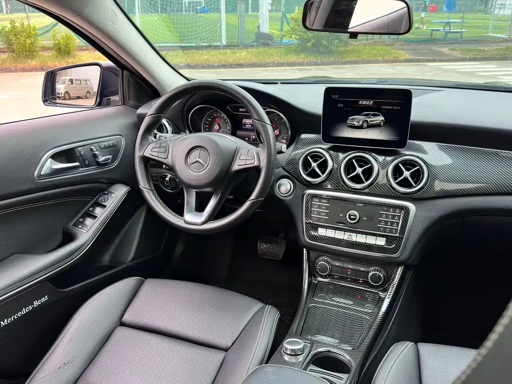 Mercedes-Benz GLA 2018 — фото 18