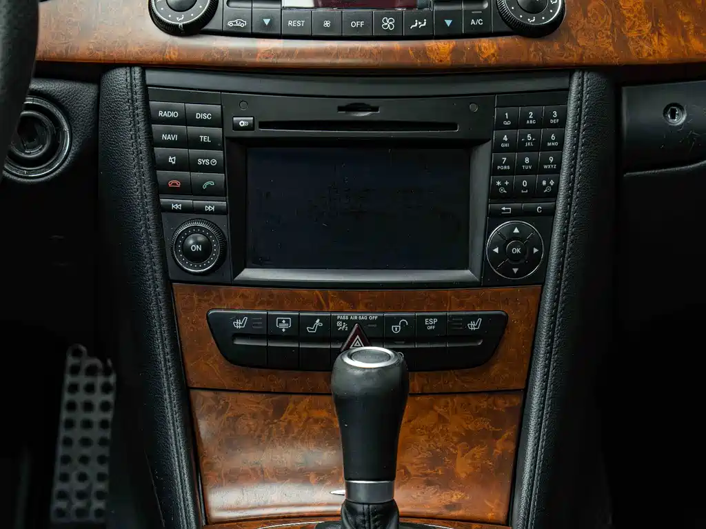 Mercedes-Benz CLS AMG 2010 — фото 12