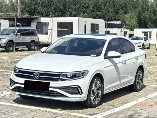 Volkswagen Bora 2023