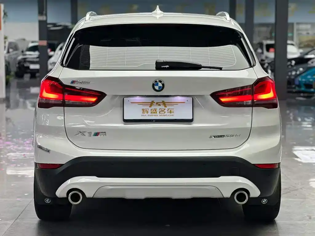 BMW X1 2021 — фото 9