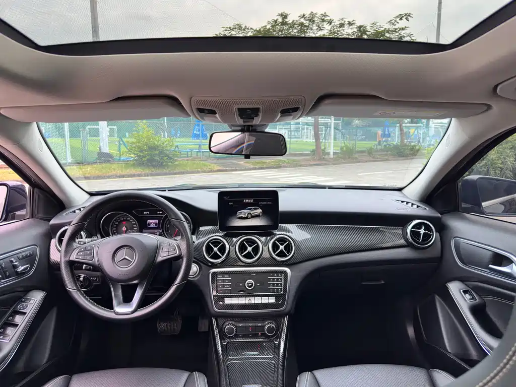 Mercedes-Benz GLA 2018 — фото 14