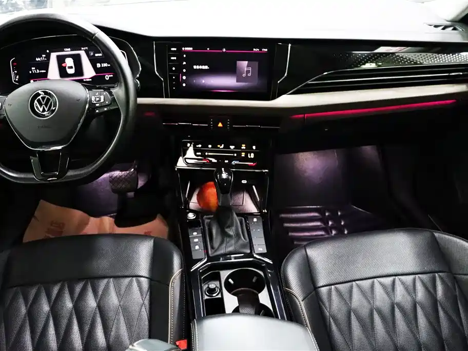 Volkswagen Passat 2021