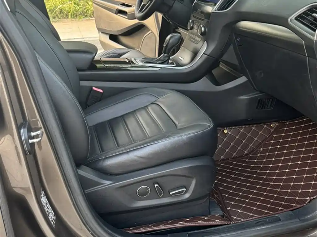 Ford Edge 2015 — фото 12